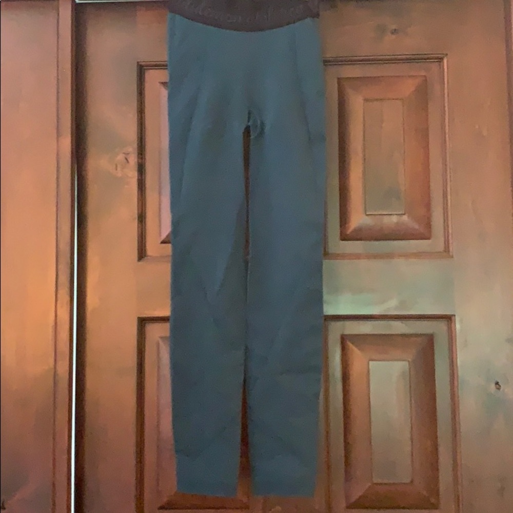 Lululemon yoga/ workout pants